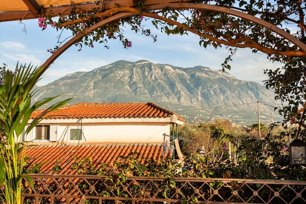 Bougainvillea House 2 Kalamata Esterno foto